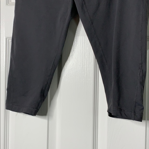 Zella Crop Leggings - Picture 3 of 8